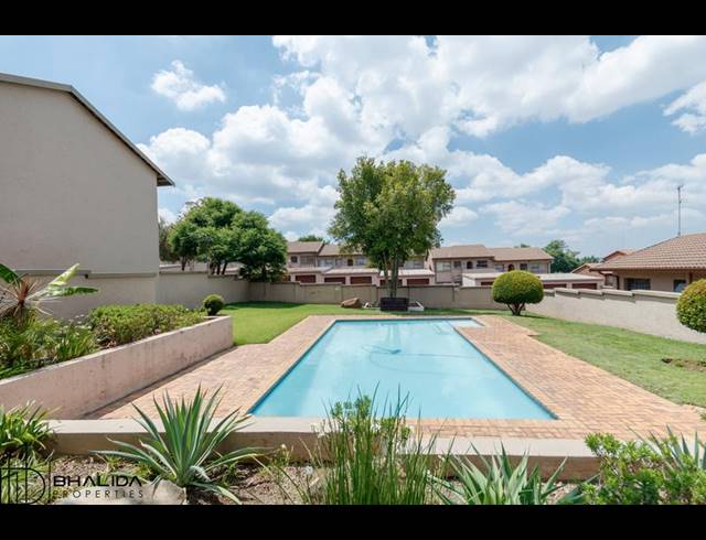 2 BEDROOM APARTMENT FOR SALE IN BUCCLEUCH